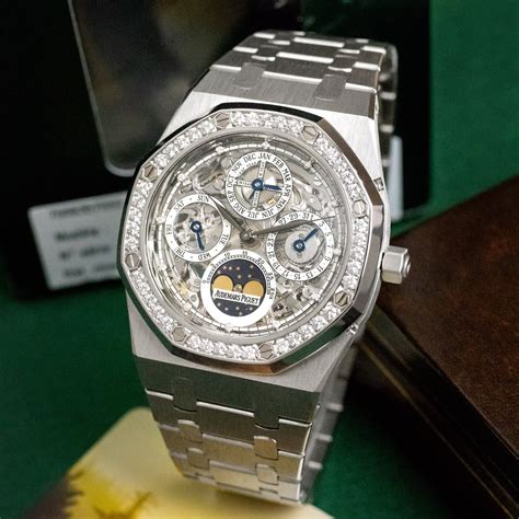 audemars piguet vintage watch with date|audemars piguet watch with diamonds.